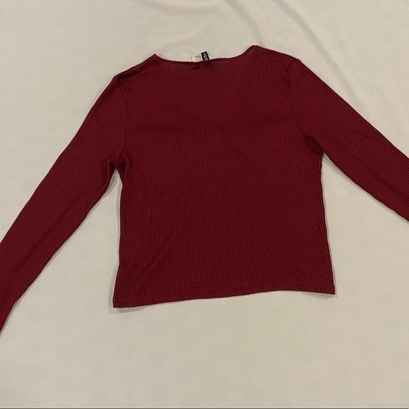 2 H&M long sleeve plunging neckline shirts size L - Picture 9 of 13